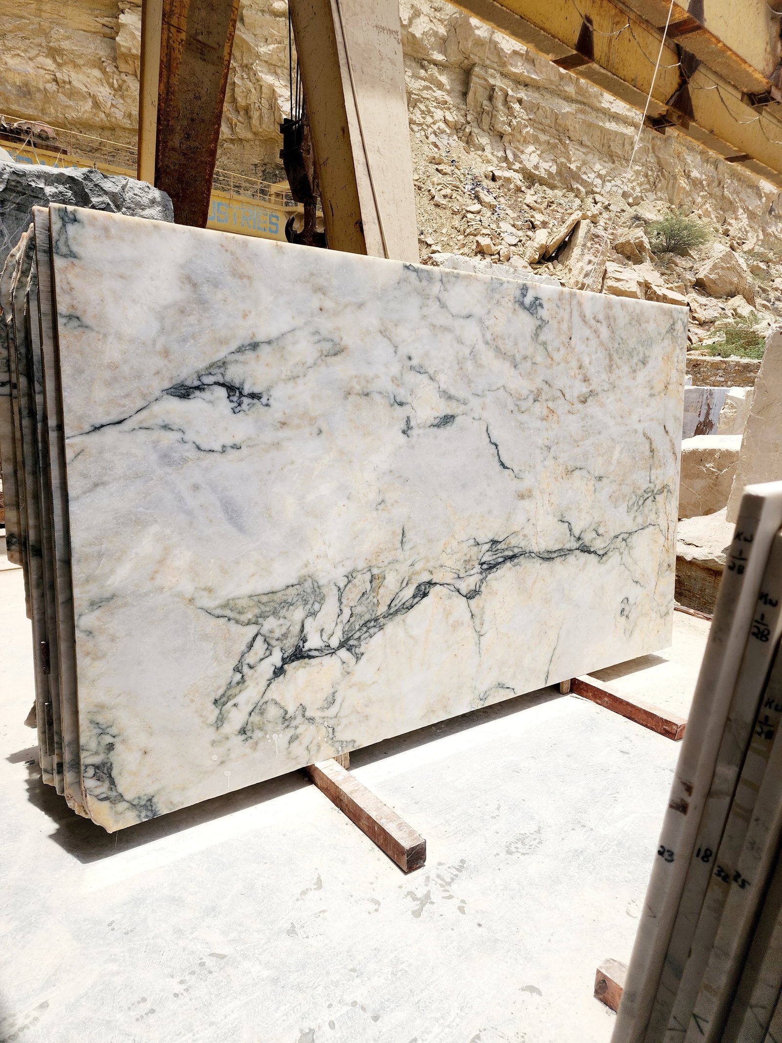 CELESTIAL CREAM - Image 3